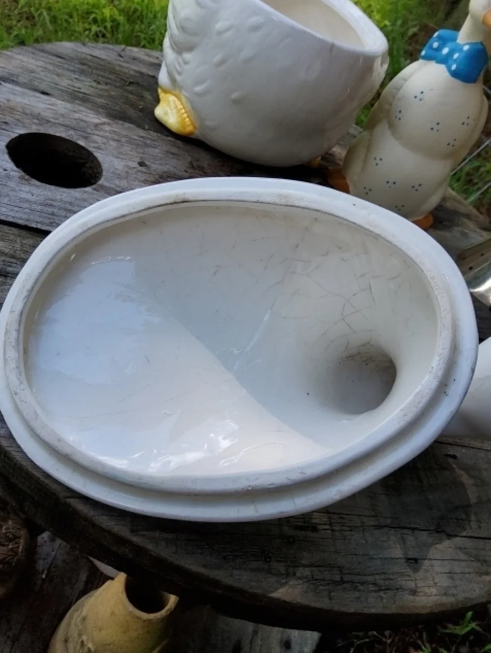 Vintage duck/goose cookie jar vintage white